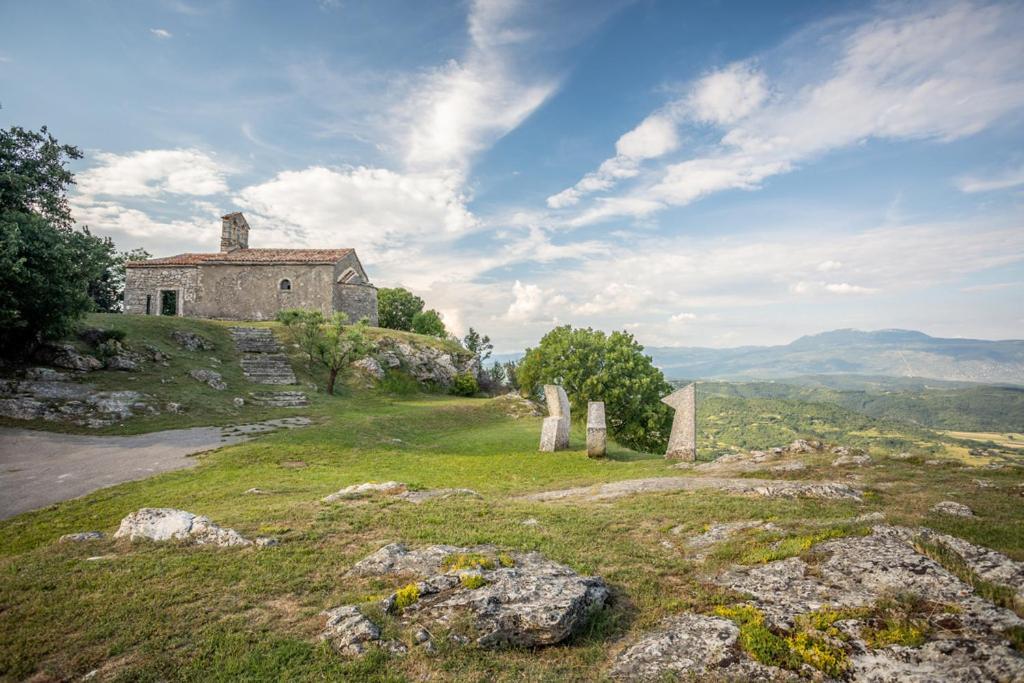 Apartman Sirena Pićan Exteriér fotografie